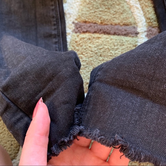 Brandy Melville Frayed Black Skinny Jeans🖤 - Picture 7 of 8